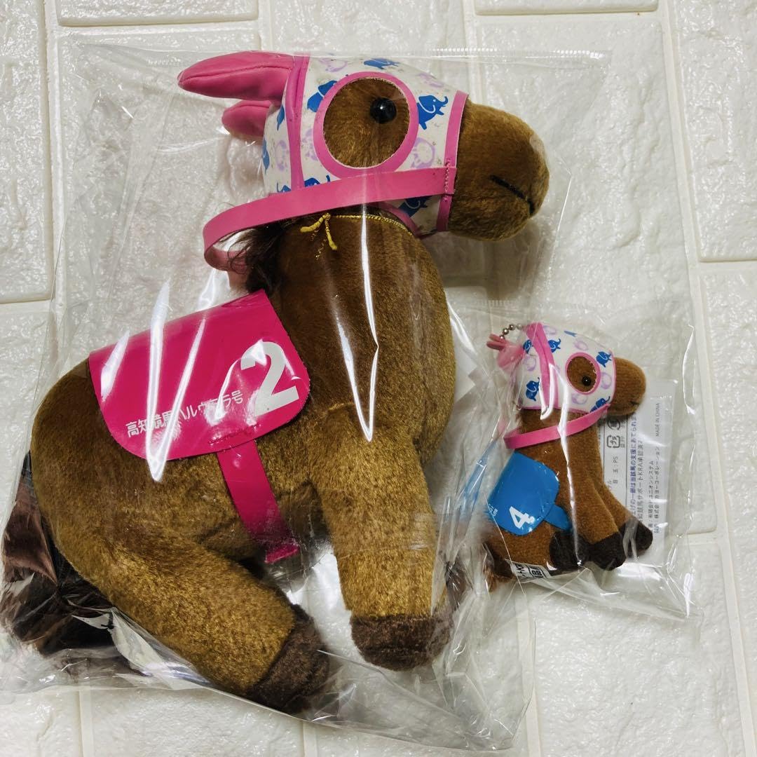 Amazon.co.jp: ハルウララ ぬいぐるみ : おもちゃ